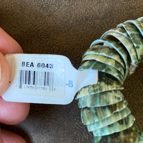 Brand New Sea Green Bracelet - Picture 5 of 5